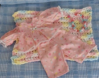 Pijama rosa com estampa floral para boneca Cabbage Patch e porta-chupeta/cobertor de pulso para boneca (NOVO)