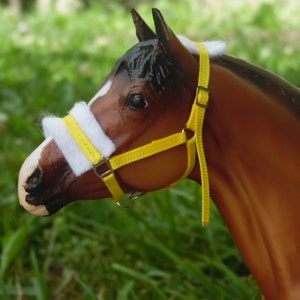 Padded Halter for Traditional Breyer Horses