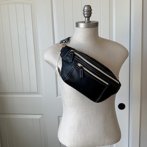 Handmade Bag, Fanny Pack, Leather Pouch, Waist Bag, Sling Bag, Handmade Purse, Handmade Sling, Waist Pouch, Handmade Gifts, Genuine Leather