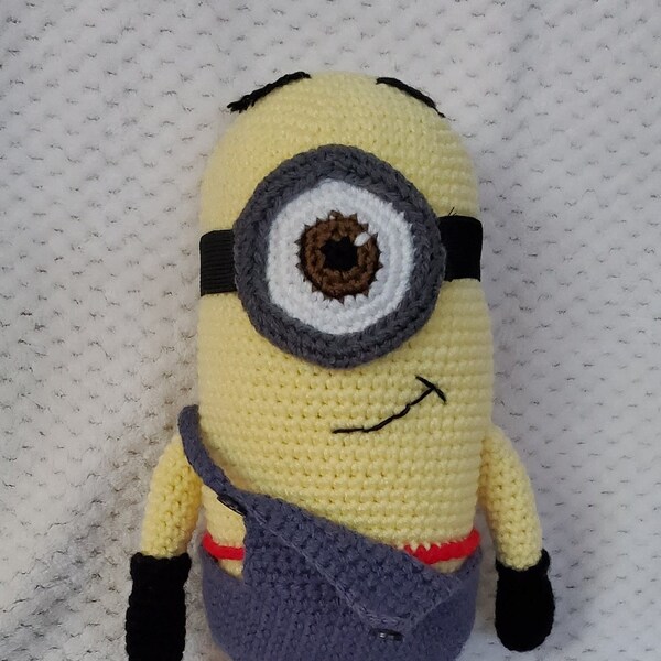 mens minion slippers