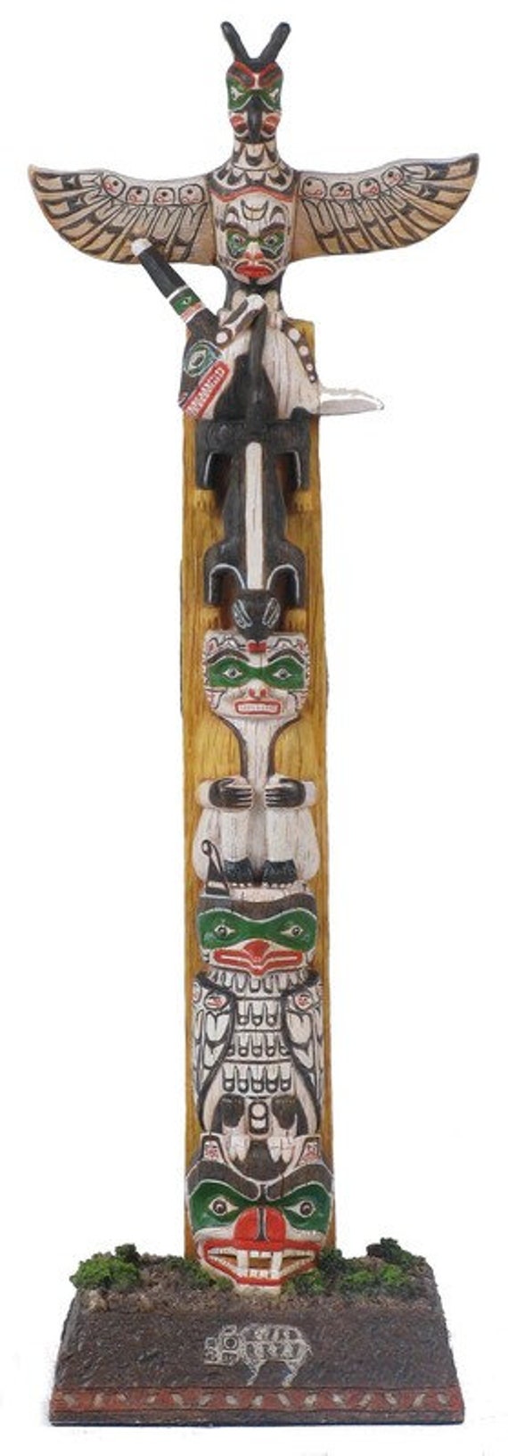 Totem Pole American Indian Statue