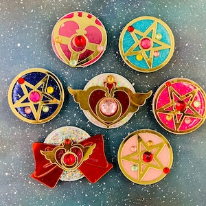 Sailor Moon Stars Mobile Hand Support Holder with Option to Personalize with Your One-Letter Initial Using Gold Diamond Letter Charms