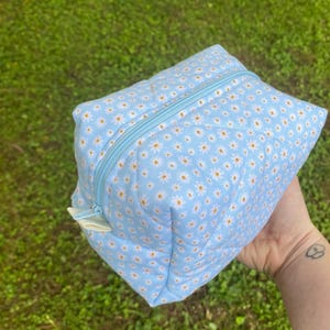 mini makeup bag/ trendy cute small cosmetic pouch