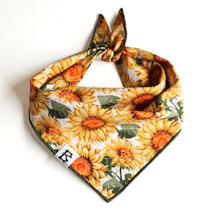 Sunflower Dog Bandana, Fall floral dog bandana, girl fall dog bandana, sunflower dog accessories, fall dog bandana, floral dog scarf