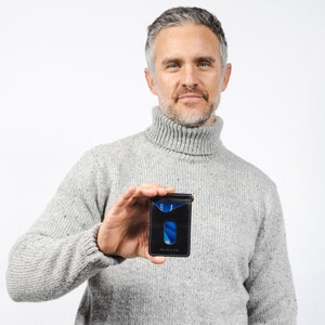 Cartera de cuero para hombre, monograma gratuito. Delgada billetera negra con clip de dinero. Portatarjetas de cuero marrón para el día del padre. Minimalista delgado