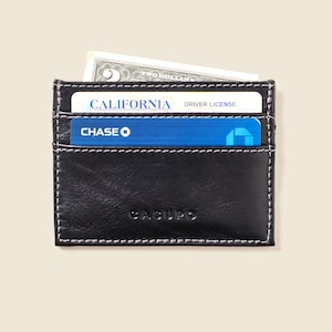 Regalo de cuero para chicos. Cartera de cuero negro para hombre. Cartera compacta horizontal. Regalo para papá. Monedero minimalista. Cartera de cuero sostenible.
