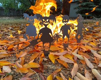 Halloween Zombie Kids, Halloween Decorations, Halloween scary kids, Halloween decor, dead kids garden stakes outdoor decor