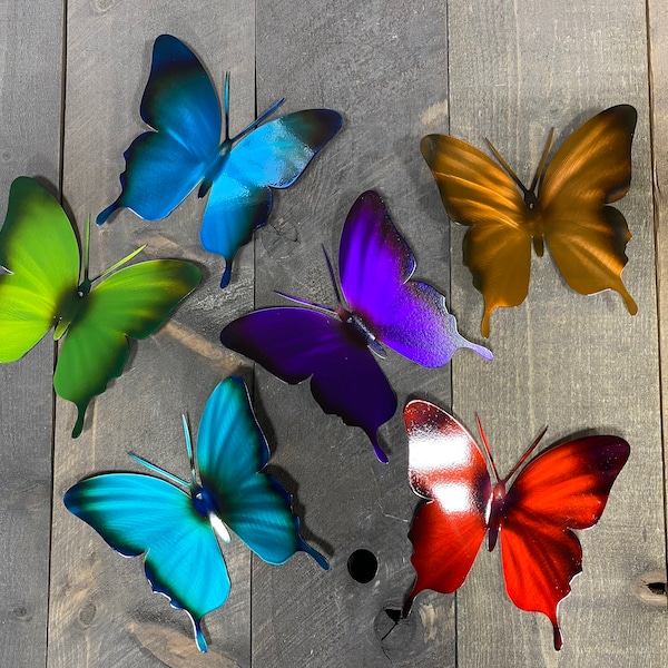 Arte de pared de mariposa de metal, mariposa monarca, colgante de pared de metal, decoración de jardín, decoración de jardín al aire libre, arte de patio, regalo de jardinero, jardín de hadas
