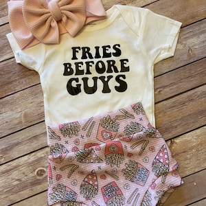 New** Baby Girl Soft Knit Bummies and Bow Set - FRIES BEFORE GUYS