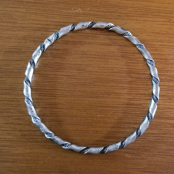 Southwestern Style Twisted Silver Bangle Bracelet 18.1 grams