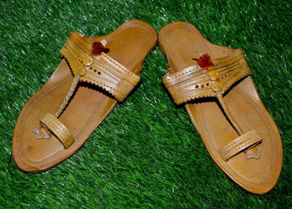 fancy chappal sleeper