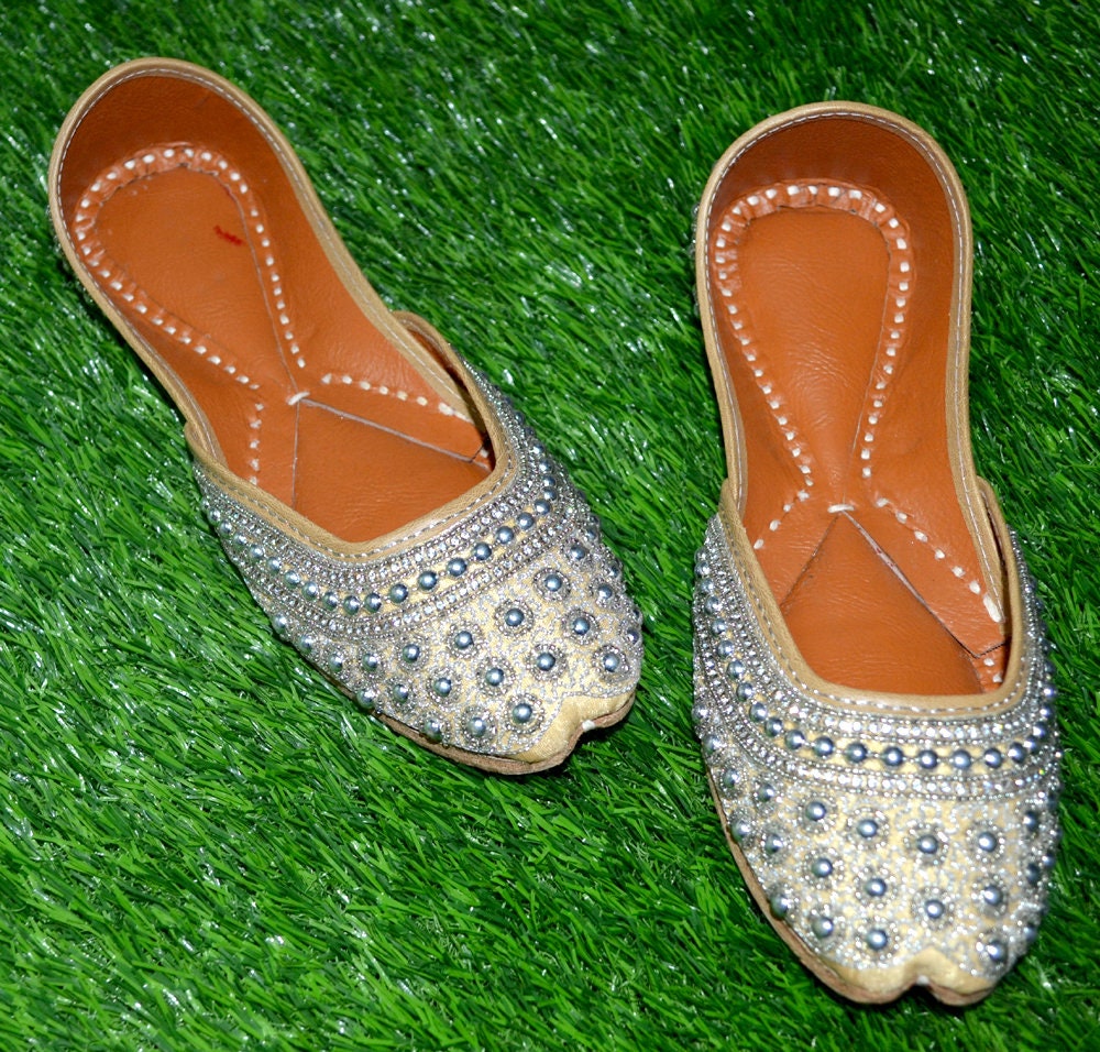 Silver Pearl Embroidery Shoes Punjabi Shoes Leather Shoes Etsy UK
