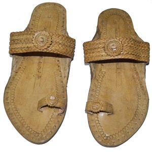 ladies sleeper chappal