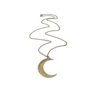Crescent Moon Necklace, Moon Pendant Necklace, Moon Lover, Cottagecore Jewelry, Bronze Necklace, Hippy Necklace, Witchy Necklace, Celestial