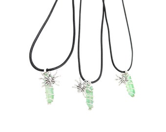 Green Aura Quartz Crystal Necklace, Halloween Spider Necklace for Teen, Spooky Gift for Her, Witchy Necklace, Halloween Jewelry, Tarantula