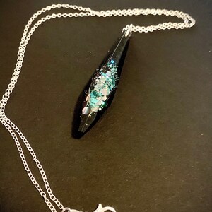 Faux Onyx Smooth Crystal Prism Pendant Necklace with Turquoise Mermaid Vibes Glitter
