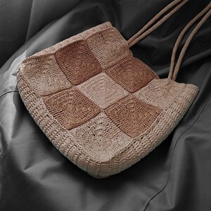 Crochet Raffia Tote Bag with granny square, Straw Patchwork Bag, Shoulder Bag With Long Handles, Handcrafted Tote, Woven Beach Bag, Boho Bag