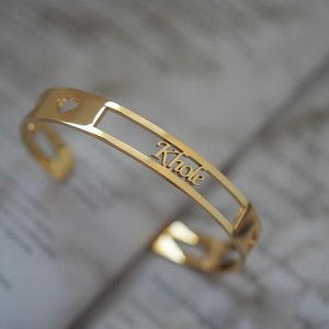 Bracciale rigido con nome personalizzato, bracciale rigido personalizzato regolabile, bracciale rigido con nome a cuore, regalo personalizzato, gioielli con nome