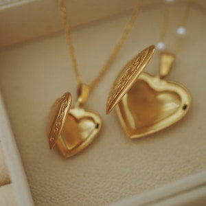 Heart Locket Charm Necklace , Dainty Vintage Locket Necklace , Gold Heart Locket Jewelry , Stainless Steel , Personalized Gift For Her , Mom
