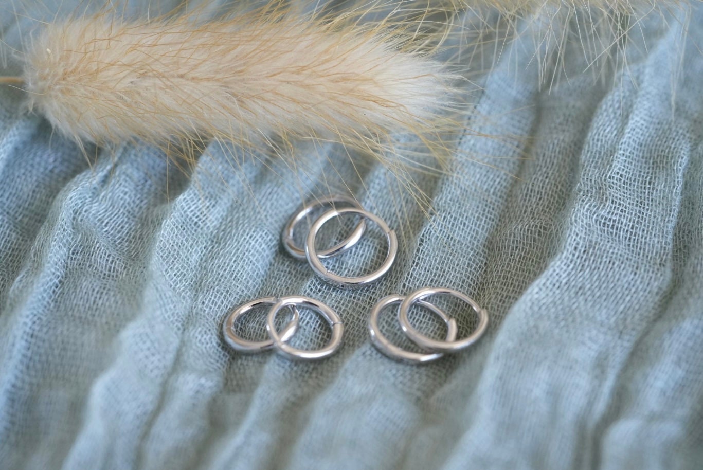 925 Sterling Silver Small Hoop Earrings – NUE Hoops