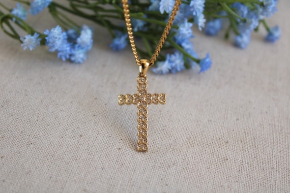 ★PEARLY MORE★ Heart Cross Daily Necklace Trendy Layered Rhinestone Pearl Inlaid Heart Cross Pendant