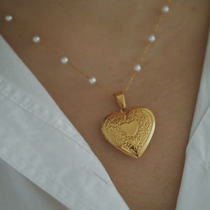 Gold Locket Charm Necklace, Vintage Style Heart Locket Necklace, Small Medium Large Heart Locket, Stainless Steel, Personalized Gift For Her
