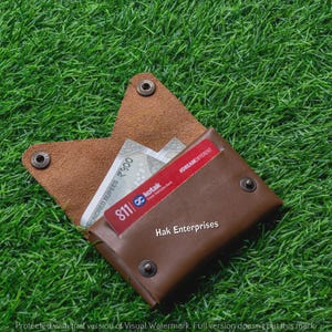 Porta-cartões de couro com bolso para dinheiro e moedas, carteira de couro com design fino exclusivo. Carteira de couro para cartões de crédito