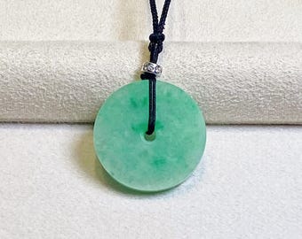 アップルグリーン翡翠ドーナツ、タイプA翡翠ネックレス、ジュエリー