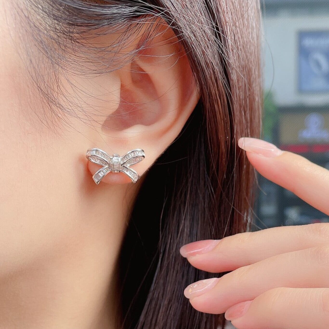 ★VINTAGE HOLLYWOOD★ [Exclusive]White Blossom Ribbon Earrin Designer fashion, Seoul-fully created | W Concept