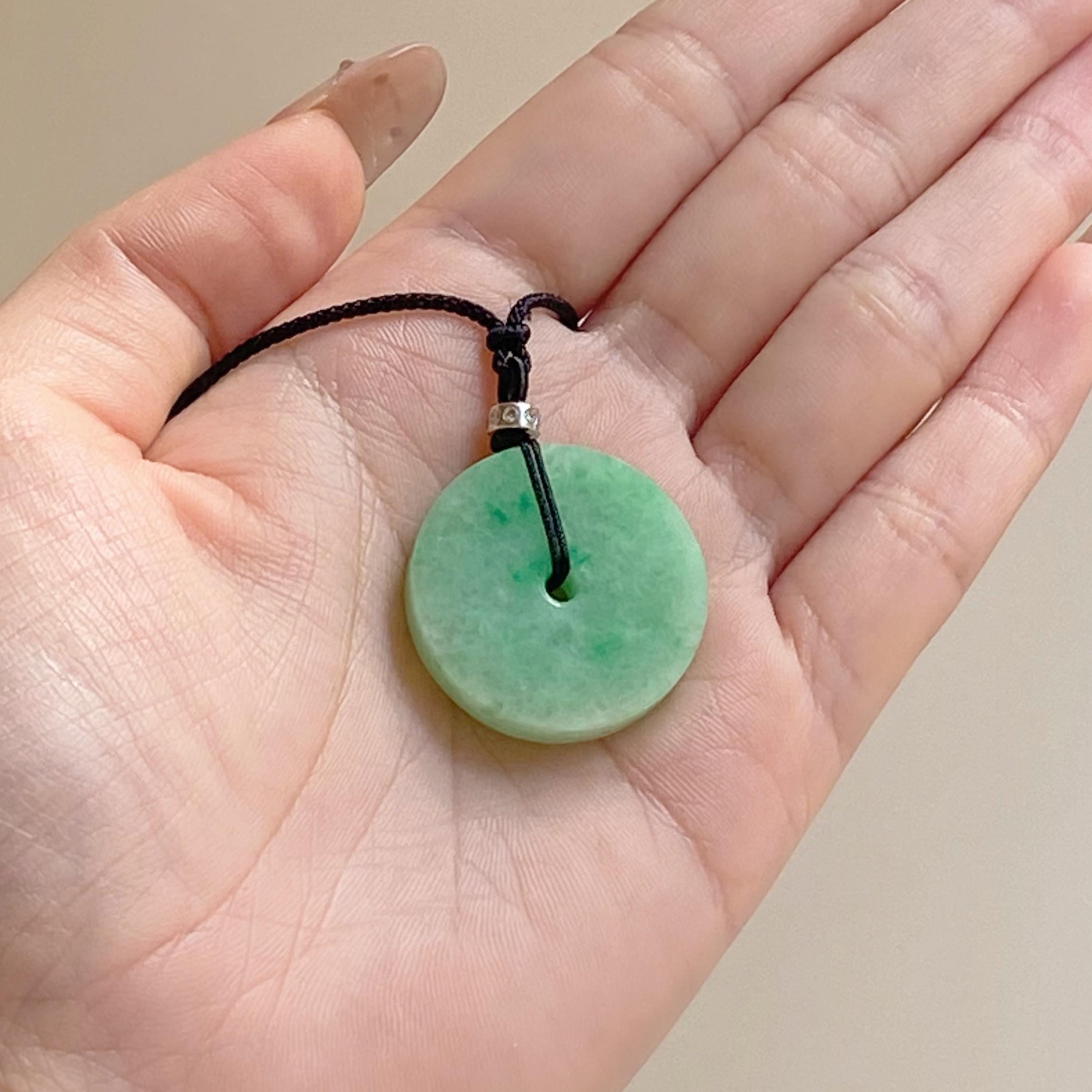アップルグリーン翡翠ドーナツ、タイプA翡翠ネックレス、ジュエリー