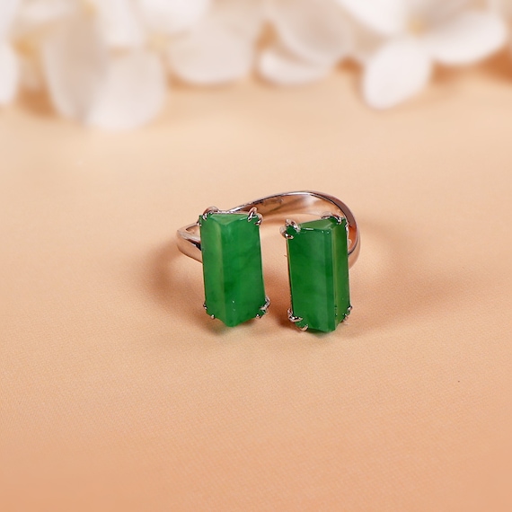 翡翠　ホワイトゴールド　指輪 本物の翡翠リング | 18K ホワイトゴールド | 豪華なスタッキング