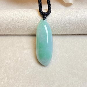 Ciondolo a forma di melone in giada verde, giada intagliata a mano, collana ispirata alla natura, giadeite birmana autentica, regalo per uomo/donna, collana in giada di grado A