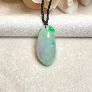 Ciondolo a forma di melone in giada verde, giada intagliata a mano, collana ispirata alla natura, giadeite birmana autentica, regalo per uomo/donna, collana in giada di grado A