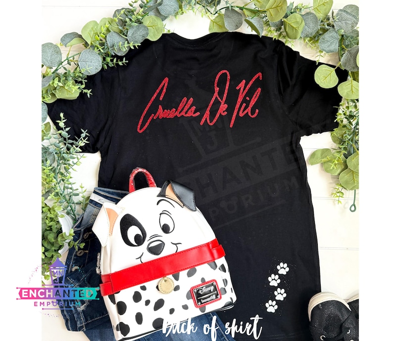 Camiseta de Cruella de Vil / Camiseta con brillo de villano de Disney / Camiseta dálmata / Camiseta inspirada en la firma de Cruella de Villainbound, Disneyland y Disney World imagen 1
