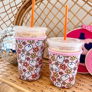 Daisy Ghosts Iced Coffee Sleeve: Spooky Season Drink Sleeve Halloween