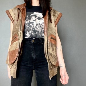 1980s Brown patchwork oversize leather vest // Size S-M 画像 1