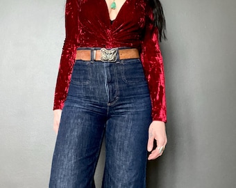 1970s Dark red low cut front crushed velvet leotard // Size S-M