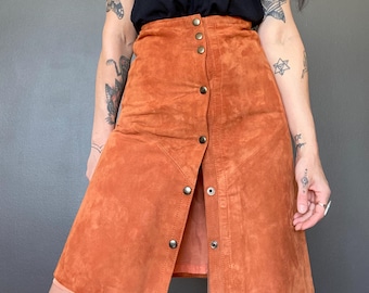 1970s apricot brown suede button up skirt  // Size XS