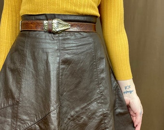 1970s brown leather patchwork skirt  // Size M