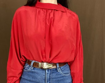 1980s red silk blouse // Size M-L
