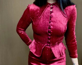 1970s Raspberry lush velvet blouse and skirt set - Size XXS/XS