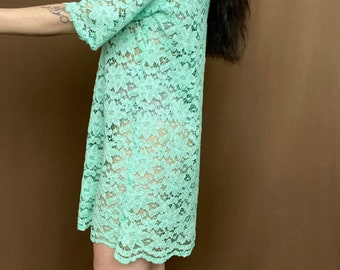 1970s Aqua green lace dress // Size S-M