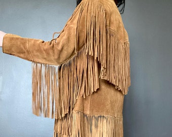 SOLD!! Don’t buy! 1970s fringed brown suede western jacket // Size xxs-xs