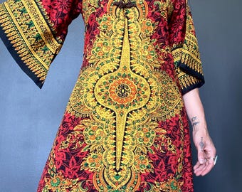 1970s Bali batik kaftan dress with angel sleeves // Size S