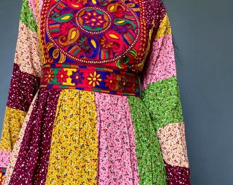 1970s Embroidered Afghan dress // Size S-M