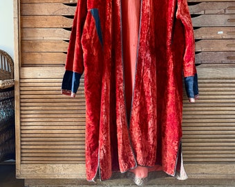 SOLD!! Don’t buy!! Antique Uzbek velvet jacket - Size S