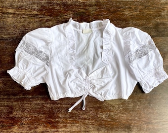 1970s cropped frilled white peasant blouse with lace inserts- Size L/XL