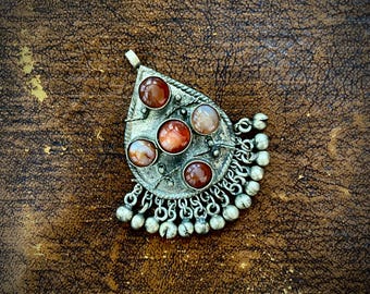 1970s Kuchi necklace pendant.