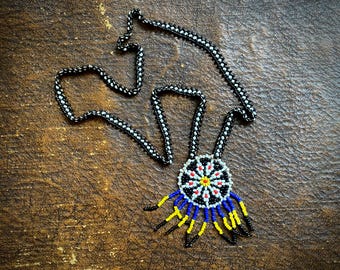1970s beaded Native American necklace