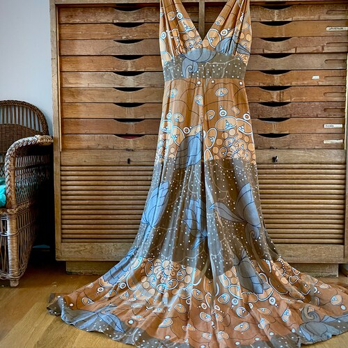 1970s psychedelic maxi dress with matching cape - shops Size S